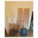 Decor, nice pieces of wood, bowling bag