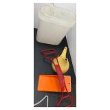Tupperware/bacon cooker