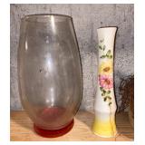 Vases w/ miscellaneous decor