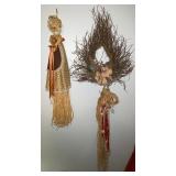 Miscellaneous holiday decor/wall decor, stuffed animals, tote included