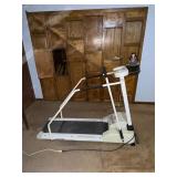 DP PulseStriker 2600 Treadmill