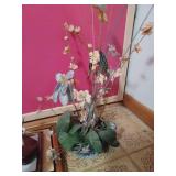 Miscellaneous decor, picture frames