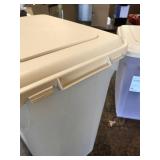 IRIS USA Airtight Sealed Pet Food Container