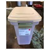 IRIS Airtight Pet Food Container