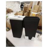 la jolie muse plastic black 7gal plant Planters set of 2