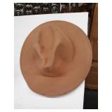 Men And Women Headwear Hats Classic Style Solid Pattern Head Accessories Hat New