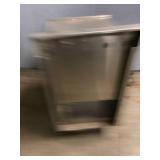 Eagle18 x24 x 30 back bar stand