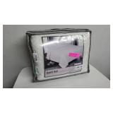 King Size 3-piece Fashionable Solid Embossed Quilt Set Bedspread Cover