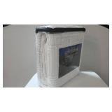 City Scene Maze White Quilt Set, King