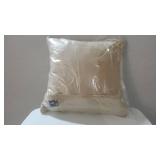 Rizzy Home Southwest Patterned White/Black Wool-blend 18-inch Woven Throw Pillow