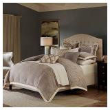 Madison Park Signature Shades of Grey Jacquard Comforter Set With A Removable Insert- Retail:$295.98