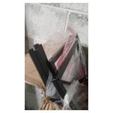 Twink Modern Artistic Black Gold 4-light Geometric Sputnik Pendant Lights - Black & Gold - L12"xW12"xH16"- Retail:$239.99