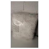 Windsor Home Juliette Embroidered 3-piece Quilt Set