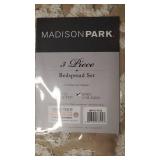 Madison Park Sarah Tufted Cotton Chenille Bedspread Set - King/Cal King- Retail:$111.49