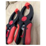 (2) 3 inch ratcheting clamps