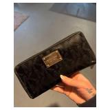 Michael Kors wristlet - black