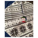 grey and white mini tree skirt