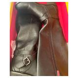 Kenneth Cole reaction Gwen boots size 8 womens Gwen
