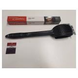 Dual Grill Brush amd Grill Mat