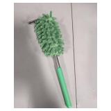 Kikkerland Extendable Duster - Green