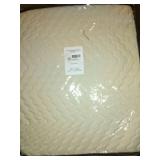 Richards Homewares Flax dinnerware storage set 5 sizes - Retails for $20