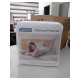 LANOITE Full Waterproof Mattress Protector Pad Cover with Deep Pocket Fitted 8" - 21" Breathable Alternative Filling (White, Full)