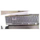 Cooler Master SK650 Cherry MX Low Profile Limited Edition Full-sized Mechanical Keyboard, White