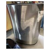 SensorCan Oval Sensor Trash Can