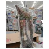 Metal Girafe 73-Inch H, 17-Inch W #13837