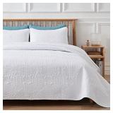 VEEYOO 3 Pieces Bedspread Oversized King - Ultrasonic Embossing Lightweight Quilt Set, Soft Microfiber Reversible Coverlet for All Seasons (White, 1 Bedspread, 2 Shams)