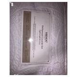 VEEYOO 3 Pieces Bedspread Oversized King - Ultrasonic Embossing Lightweight Quilt Set, Soft Microfiber Reversible Coverlet for All Seasons (White, 1 Bedspread, 2 Shams)