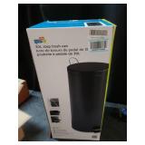 Honey Can Do 30L Round Step Trash Can