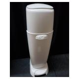 Playtex Diaper Genie Complete White Diaper Pail with 1 Refill