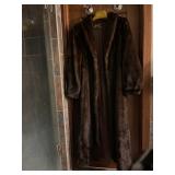 Breathtaking luxurious full length dark brown fur coat by Alaskan Couture sz M or L - small tear on inside lining by arm
