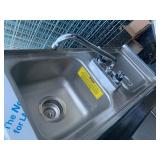 New Never Been Used 2 Sided Service Bar Ice Bin w/ Built in Cold Plate and Dual Sinks