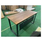 Brand new desk!!! very nice