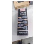 Temeisi 33-Piece non-stick pan silicone kitchen utensils