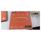 taloya moon ceiling light