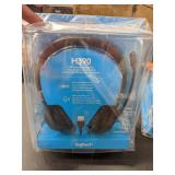 Logitech - H390 Wired USB Noise-Cancelling Over-the-Ear Headset - Black
