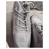 low ankle winter snow boots, gray, size 43EUR