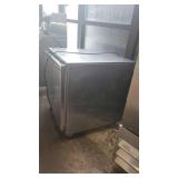 Commercial Beverage Air Undercounter Refrigerator (#UCR27A)