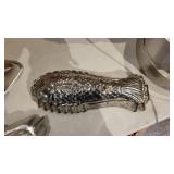 Fish Shaped Baking Pans, Stainless Steel Cake Stands and More!