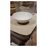 (16) White Slanted Catering Bowls