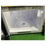 Toshiba - Microwave Oven with Smart Sensor - Stainless Steel - Retail:$129.99