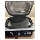 Ninja IG651 Foodi Smart XL Pro 7-in-1 Indoor Grill/Griddle Combo, use Opened or Closed, with Griddle, Air Fry, Dehydrate & More, Pro Power Grate, Flat