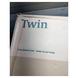 Zinus 8 Inch Gel Infused Green Tea Memory Foam Mattress Cooling Gel Foam Pressure Relieving CertiPUR US Certified Bed in a Box Twin