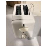 Hamilton Beach 2 Slice Cool-Wall Toaster Model# 22611