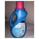 Downy Ultra Liquid Fabric Conditioner (Fabric Softener), April Fresh, 40 Loads, 34 fl oz