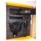 USB Microphone Kit 192KHZ/24BIT MAONO AU-A04T PC Condenser Podcast Streaming Cardioid Mic Plug & Play for Computer, YouTube, Gaming Recording