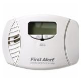 First Alert CO615 Dual-power Carbon Monoxide Plug-in Alarm with Battery Backup and Digital Display